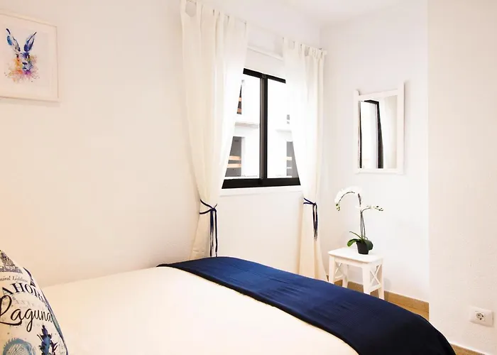 Angeles 3 Bed With Pool Apartment *