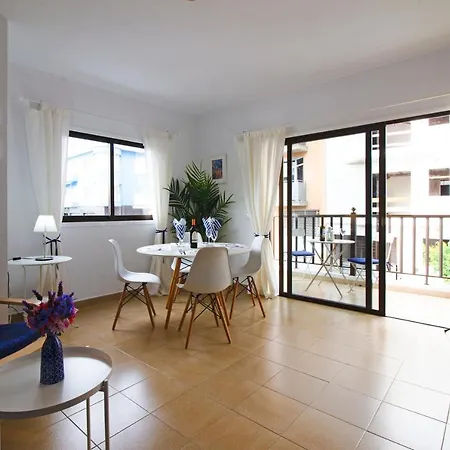 Angeles 3 Bed With Pool Apartment Puerto de Santiago (Tenerife)