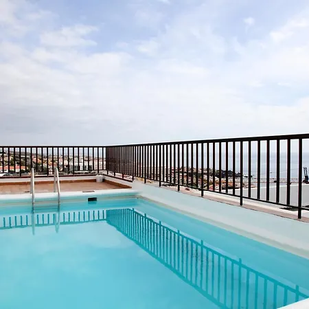 Angeles 3 Bed With Pool Apartment *