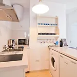 Angeles 3 Bed With Pool Appartement *