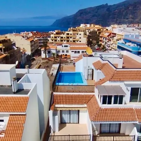 Angeles 3 Bed With Pool Apartman *